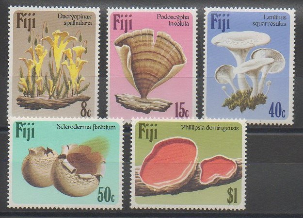 Timbres, série thématique sur les champignons des îles FidjiFidji - 1984 - No 493/497