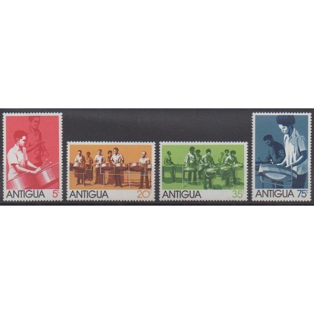 Antigua - 1974 - Nb 332/335 - Music