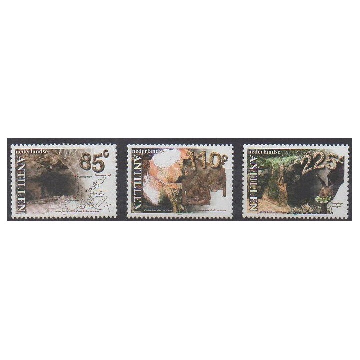 Acheter cette série de timbres des Antilles néerlandaises de l'année 2001 (No 1277/1279).