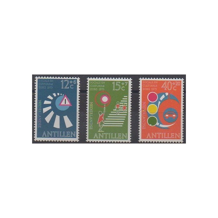 Acheter cette série de timbres des Antilles néerlandaises de l'année 1973 (No 451/453).