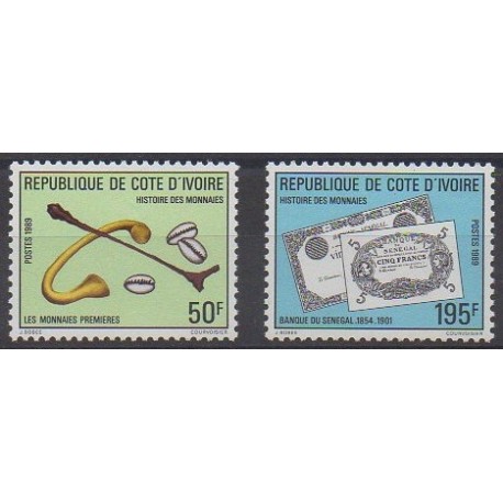 Côte d'Ivoire - 1989 - No 820/821 - Monnaies, billets ou médailles