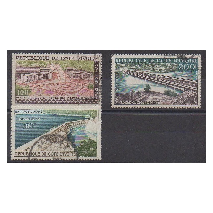 Acheter ces timbres de la Côte d'Ivoire de l'année 1959 (No PA18/PA20). - Oblitéré
