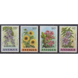 Barbuda - 1978 - No 412/415 - Fleurs