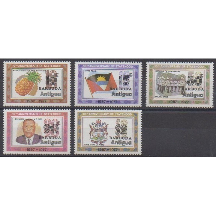 Acheter cette série de timbres de Barbuda de l'année 1978 (No 365/369).