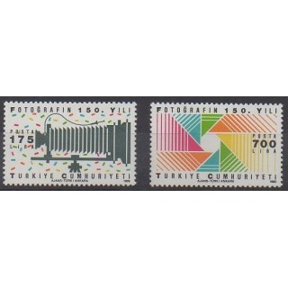 Buy this set of stamps of Turkey of the year 1989 (Nb 2613/2614).