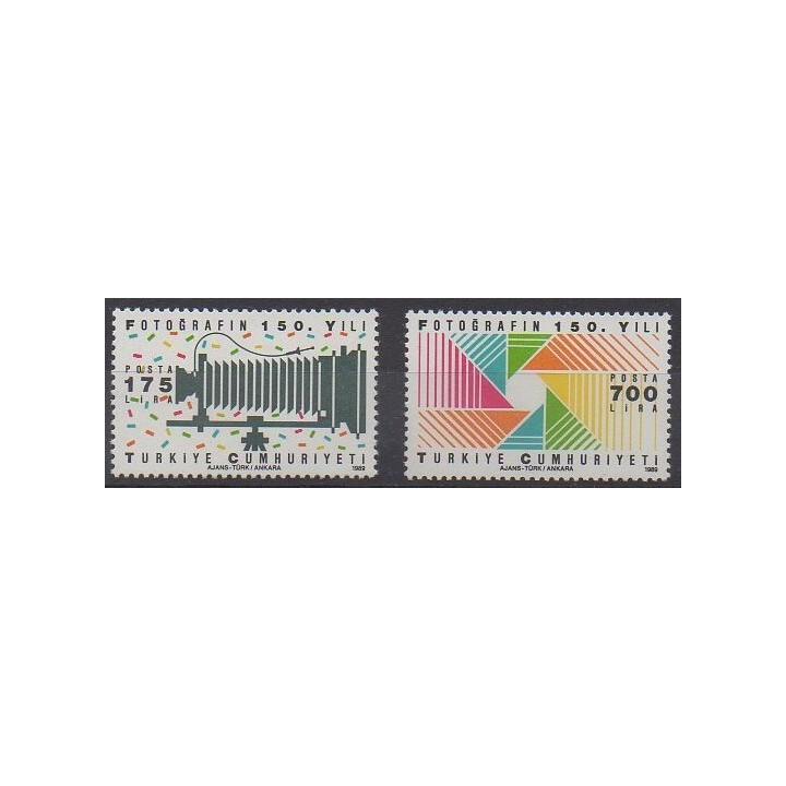 Buy this set of stamps of Turkey of the year 1989 (Nb 2613/2614).