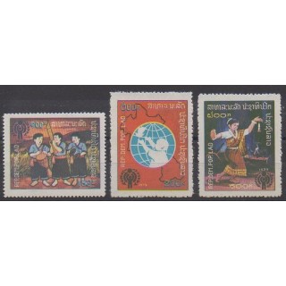 Buy this set of stamps of Laos of the year 1979 (Nb 343/345).