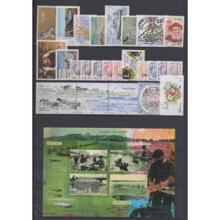 Acheter les timbres et les 3 blocs-feuillets de Saint-Pierre et Miquelon de l'année 2013 (No 1058/1096).