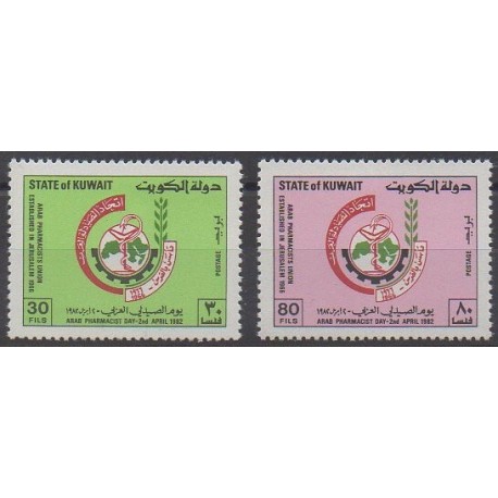Kowaït - 1982 - No 908/909 - Santé ou Croix-Rouge
