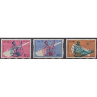 Acheter ces timbres de Guinée de l'année 1962 (No PA19/PA21).