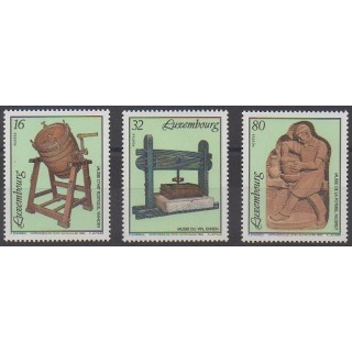 Acheter cette série de timbres du Luxembourg de l'année 1995 (No 1327/1329).