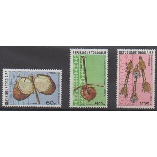 Acheter ces timbres du Togo de l'année 1977 (No PA302/PA304).