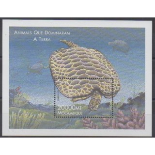 Buy this souvenir sheet  of Mozambique of the year 2000 (Nb BF42).