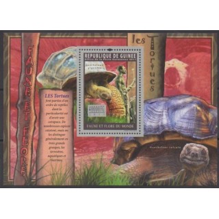 Buy this souvenir sheet  of Guinea of the year 2011 (Nb BF1223).