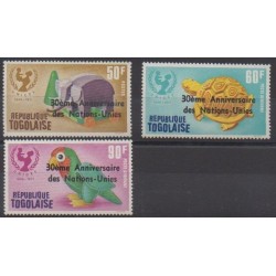 Togo - 1975 - No 855 - PA268/PA269 - Nations unies - Enfance