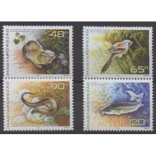 Acheter cette série de timbres de Hongrie de l'année 2004 (No 3951/3954).