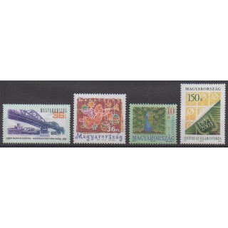 Acheter cette série de timbres de Hongrie de l'année 2001 (No 3817/3820).