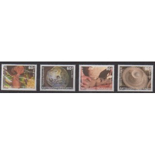 Acheter cette série de timbres de Polynésie de l'année 2004 (No 713/716).