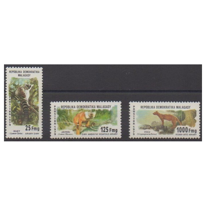 Acheter cette série de timbres de Madagascar de l'année 1979 (No 627/629).
