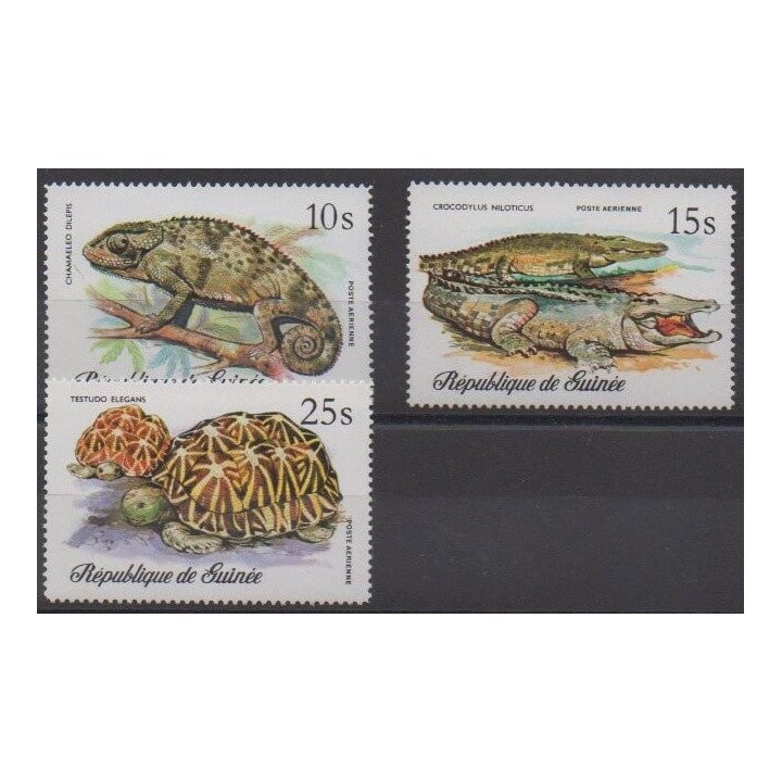 Buy these stamps of Guinea of the year 1977 (Nb PA113/PA115).