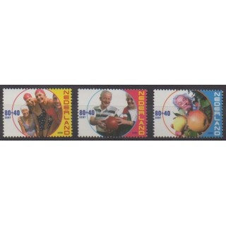 Acheter cette série de timbres des Pays-Bas de l'année 2000 (No 1761/1763).