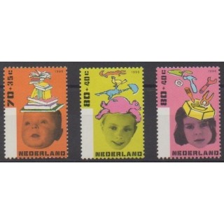 Buy this set of stamps of Netherlands of the year 1996 (Nb 1560/1562).