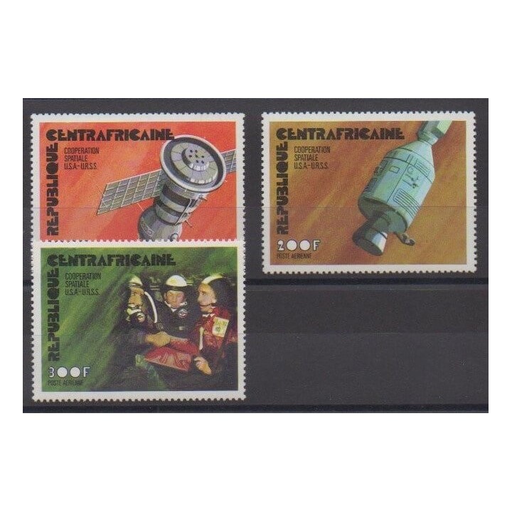 Acheter ces timbres de la République Centrafricaine de l'année 1976 (No PA140/PA142).