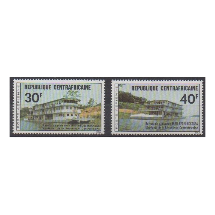 Acheter ces timbres de la République Centrafricaine de l'année 1976 (No PA136/PA137).