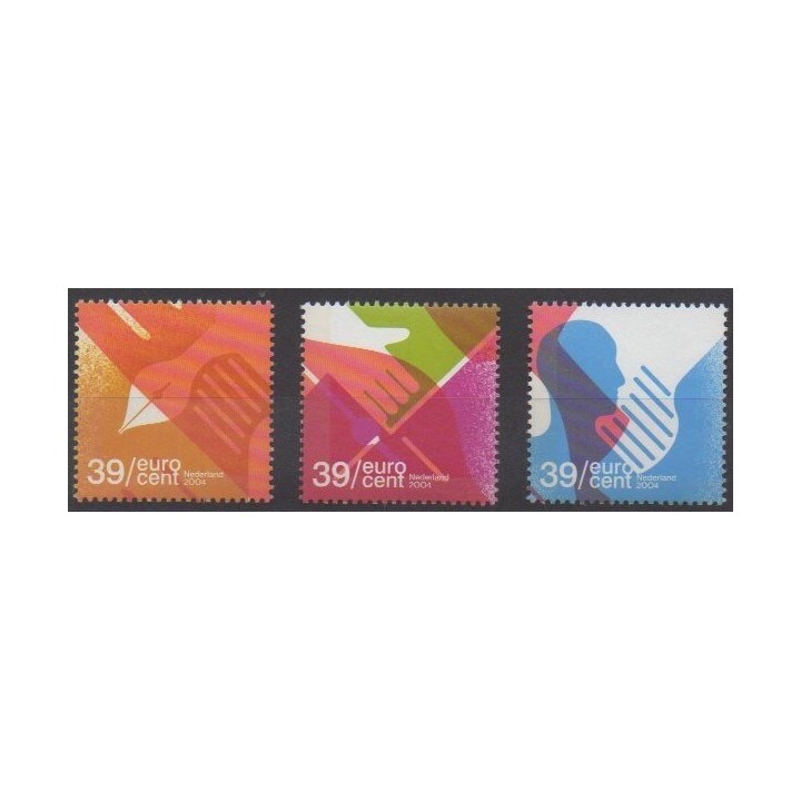 Buy this set of stamps of Netherlands of the year 2004 (Nb 2159/2161).