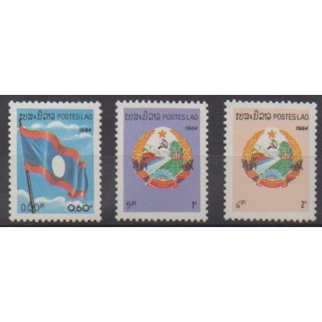 Laos - 1984 - No 545/546 - Drapeaux - Armoiries
