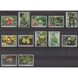 Comores - 1977 - No T6/T17 - Fleurs - Fruits ou légumes