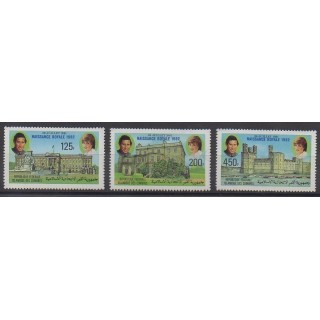 Acheter cette série de timbres des Comores de l'année 1982 (No 370/372).