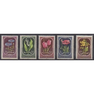 Acheter cette série de timbres de Hongrie de l'année 1951 (No 1024/1028). - Neuf avec charnière