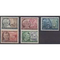 Hungary - 1950 - Nb 953/957 - Childhood - Mint hinged