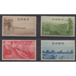 Japon - 1949 - No 412/415 - Parcs et jardins - Neufs avec charnière