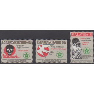 Buy this set of stamps of Malaysia of the year 1986 (Nb 351/353).