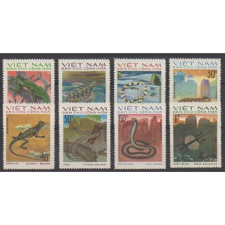 Acheter cette série de timbres du Vietnam du nord de l'année 1975 (No 875/882).