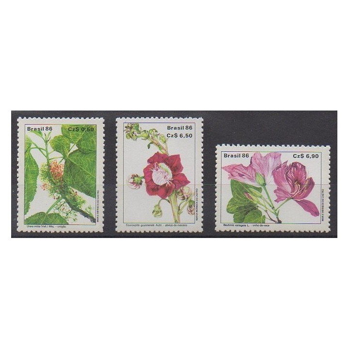 Buy this set of stamps of Brazil of the year 1986 (Nb 1804/1806).