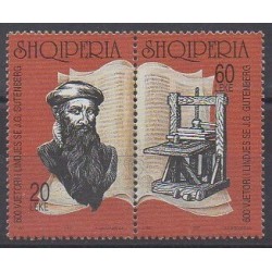 Albanie - 1997 - No 2380/2381 - Sciences et Techniques
