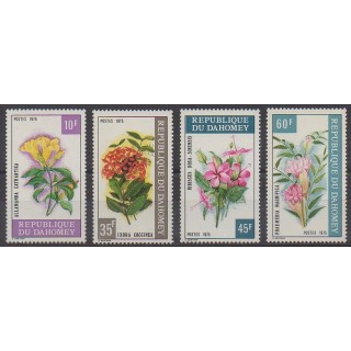 Buy this set of stamps of Dahomey of the year 1975 (Nb 360/363).