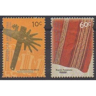Acheter cette série de timbres d'Argentine de l'année 2001 (No 2269/2270).