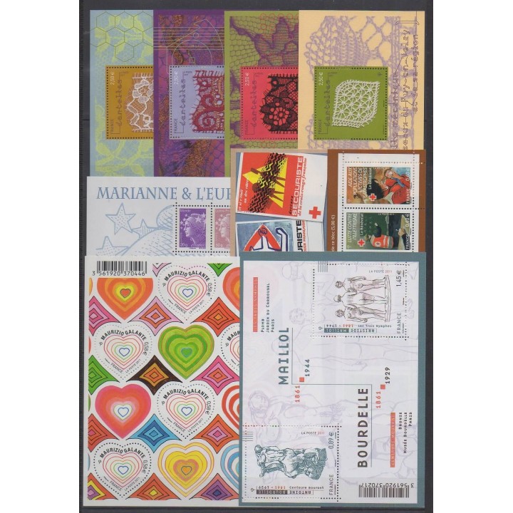 Acheter cette série de timbres et ces 18 blocs feuillets de France  de l'année 2011 (No 4528/4630 - BF131).