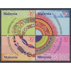 Malaisie - 2001 - No 876/879