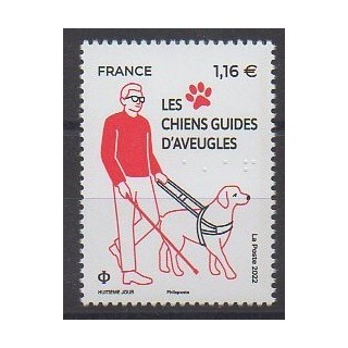 Buy this stamp of France of the year 2022 (Les chiens guides d'aveugles).