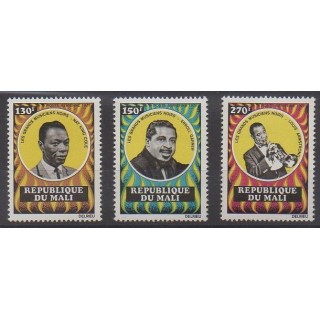 Acheter ces timbres du Mali de l'année 1971 (No PA137/PA139).
