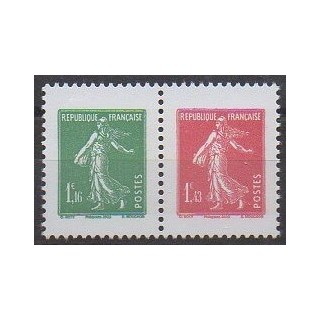 Buy this set of stamps of France of the year 2022 (Nb 5607/5608 Paire).