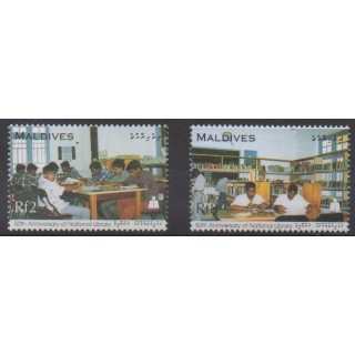 Acheter cette série de timbres des Maldives de l'année 1995 (No 2034/2035).