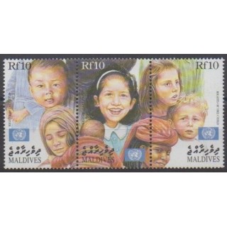 Acheter cette série de timbres des Maldives de l'année 1999 (No 2861/2863).