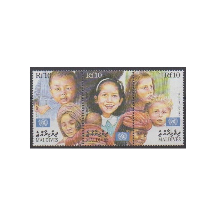 Acheter cette série de timbres des Maldives de l'année 1999 (No 2861/2863).