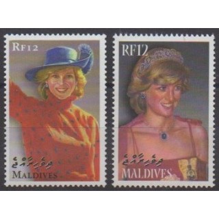 Acheter cette série de timbres des Maldives de l'année 2002 (No 3350 et 3402A).